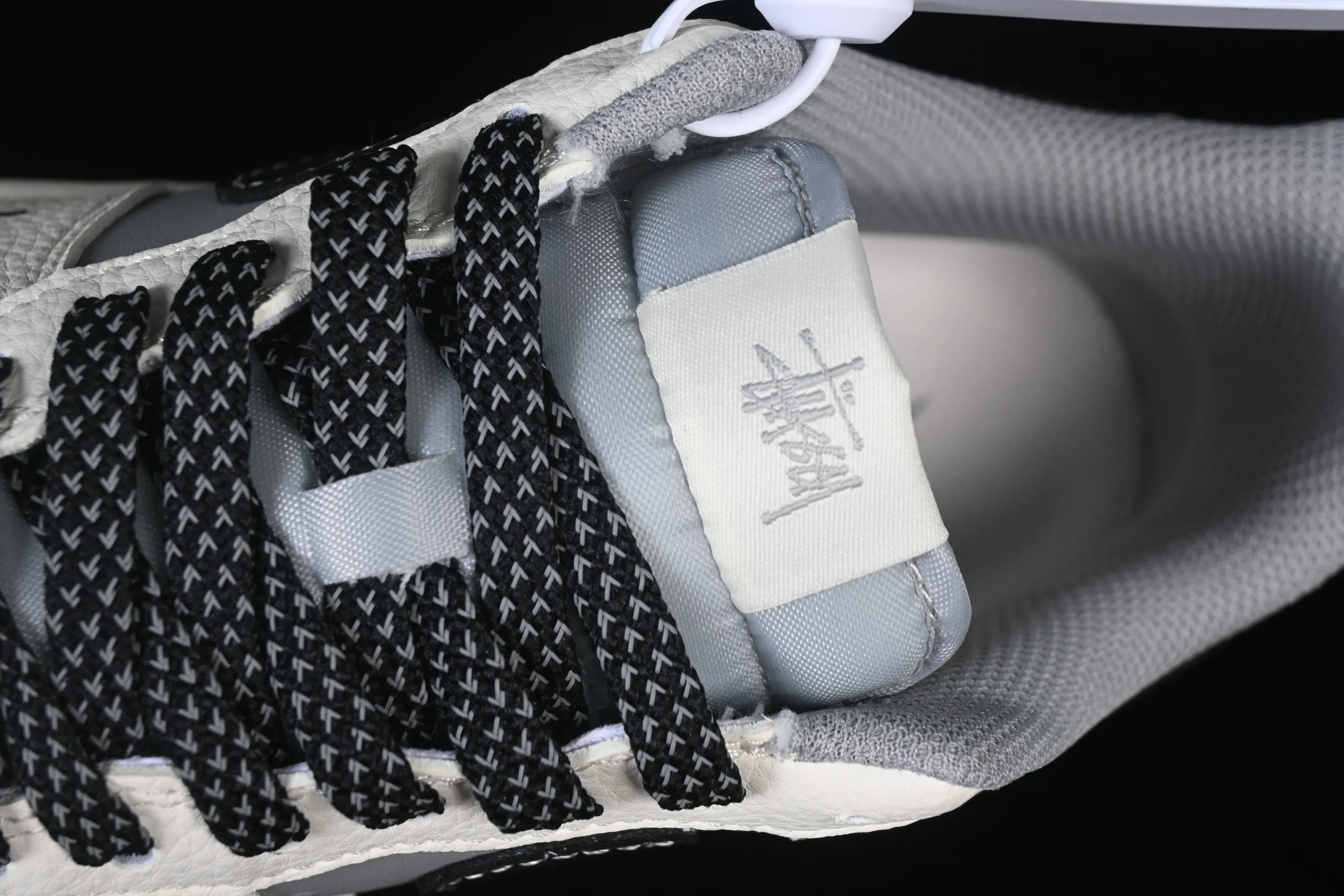 All categories Nk Air Force 1 Air Force series Nk Air Force 1 Low Air Force low-top Nike Air Force 1'07 Low Stusi co-branded beige, black and gray stitching Air Force 1 low-top casual sneakers JS8028-017